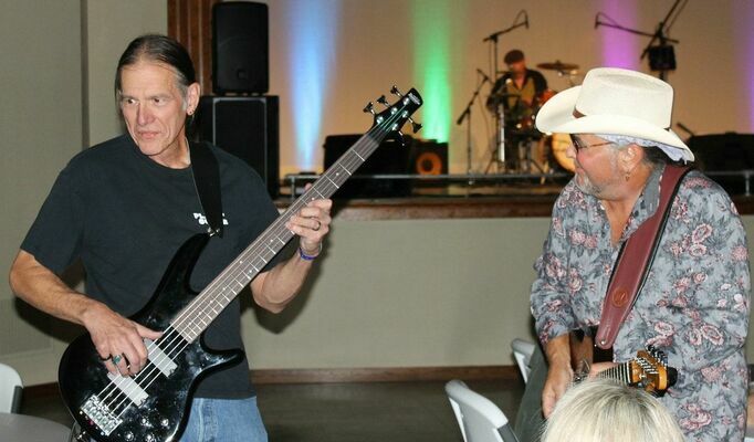 Rick Long (L) and Dicky James (R) take the music to the floor